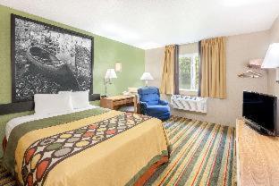 Super 8 By Wyndham Grayling Hotell Rum bild